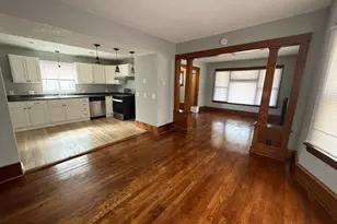 1038 Edgerton St, Saint Paul, MN 55101 - Photo 5