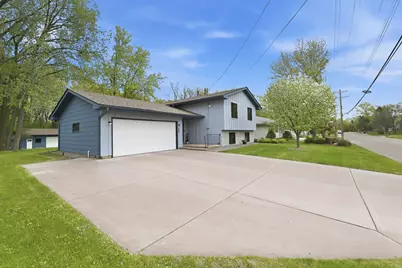 819 Grant Street, Anoka, MN 55303 - Photo 3