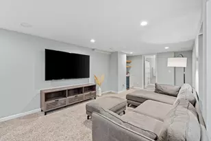 5100 W 110th St, Bloomington, MN 55437 - Photo 23