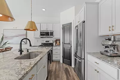 1671 Riverside Drive, Shakopee, MN 55379 - Photo 9