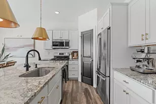 1671 Riverside Dr, Shakopee, MN 55379 - Photo 9