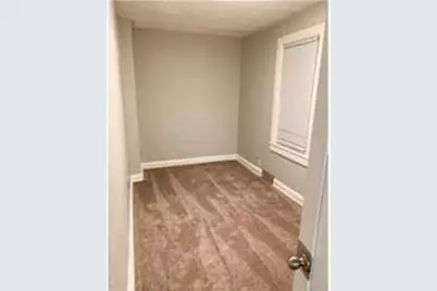 587 Bay Street, Saint Paul, MN 55102 - Photo 11