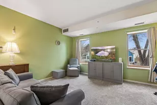 2040 Como Ave, Saint Paul, MN 55108 - Photo 5