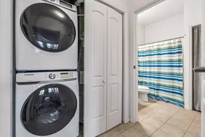 2040 Como Avenue #202, Saint Paul, MN 55108 - Photo 17