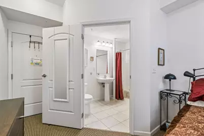 2040 Como Avenue #202, Saint Paul, MN 55108 - Photo 23