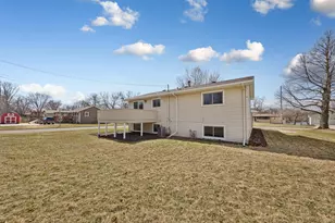1902 Brookside Dr, Albert Lea, MN 56007 - Photo 29