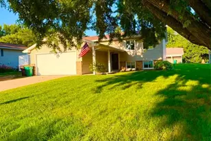 1902 Brookside Dr, Albert Lea, MN 56007 - Photo 1