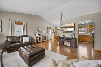 156 Cedar Drive S, Lester Prairie, MN 55354 - Photo 9