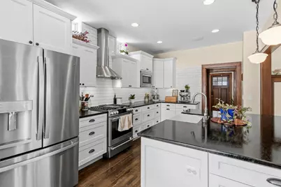 1360 Hewitt Avenue, Saint Paul, MN 55104 - Photo 13