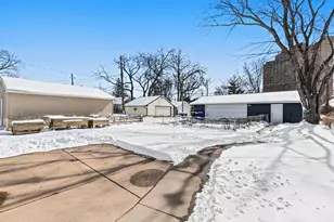 1360 Hewitt Ave, Saint Paul, MN 55104 - Photo 39