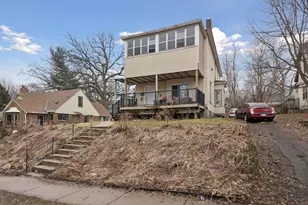 306 King St W, Saint Paul, MN 55107 - Photo 3