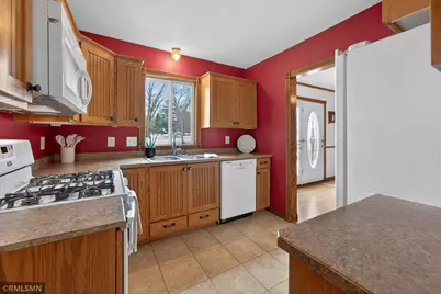 315 8th Avenue SE, Pine City, MN 55063 - Photo 7