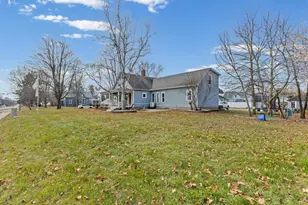 237 Cypress St S, Cambridge, MN 55008 - Photo 3