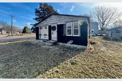 704 E Walnut Street, Redwood Falls, MN 56283 - Photo 3