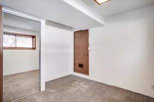 2722 Vale Crest Rd, Crystal, MN 55422 - Photo 47