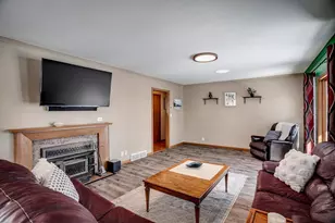 2722 Vale Crest Rd, Crystal, MN 55422 - Photo 17