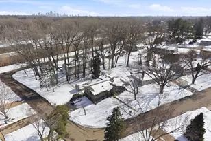 2722 Vale Crest Rd, Crystal, MN 55422 - Photo 63