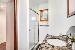 2722 Vale Crest Rd, Crystal, MN 55422 - Photo 45