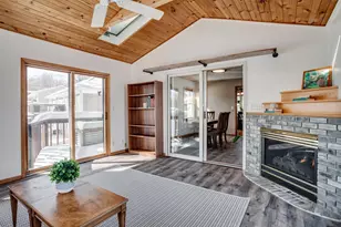 2722 Vale Crest Rd, Crystal, MN 55422 - Photo 15