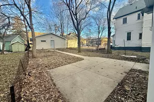 407 N Broad St, Mankato, MN 56001 - Photo 23