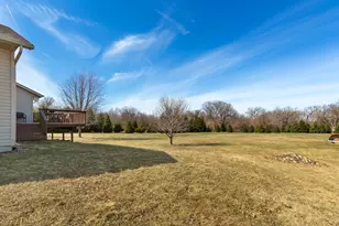 77728 325th St, Ellendale, MN 56026 - Photo 5