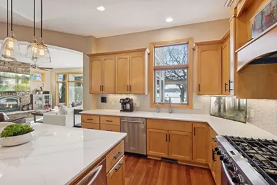 4743 Island View Drive, Mound, MN 55364 - Photo 11