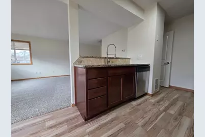 6312 83rd Court N, Brooklyn Park, MN 55445 - Photo 3