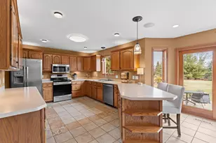 3680 Arlington Ln SE, Rochester, MN 55904 - Photo 9