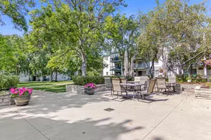 2720 Dale St N, Roseville, MN 55113 - Photo 25