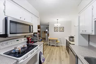 2720 Dale St N, Roseville, MN 55113 - Photo 7