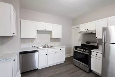 678 Hawthorne Avenue E, Saint Paul, MN 55106 - Photo 5