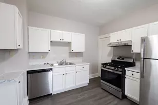 678 Hawthorne Ave E, Saint Paul, MN 55106 - Photo 5