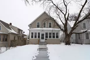 678 Hawthorne Ave E, Saint Paul, MN 55106 - Photo 1