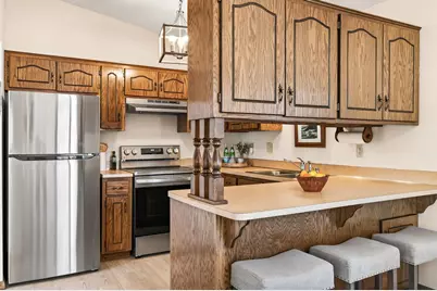 543 Clover Leaf Parkway NE, Blaine, MN 55434 - Photo 5