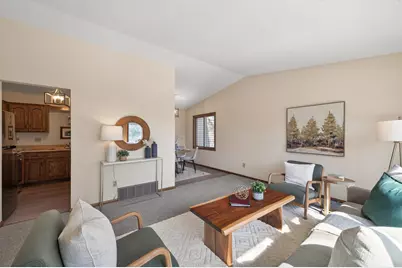 543 Clover Leaf Parkway NE, Blaine, MN 55434 - Photo 13