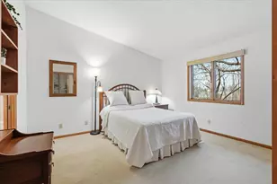 561 Deer Ridge Ln S, Maplewood, MN 55119 - Photo 21