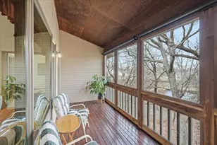 561 Deer Ridge Ln S, Maplewood, MN 55119 - Photo 13