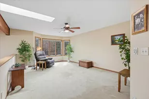 561 Deer Ridge Ln S, Maplewood, MN 55119 - Photo 25