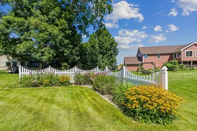 412 Willow Lane, Watertown, MN 55388 - Photo 9