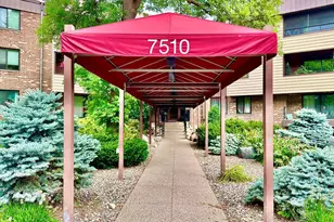 7510 Cahill Rd, Edina, MN 55439 - Photo 23