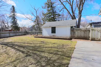 522 E Walnut Street, River Falls, WI 54022 - Photo 9