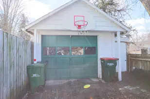 522 E Walnut St, River Falls, WI 54022 - Photo 5