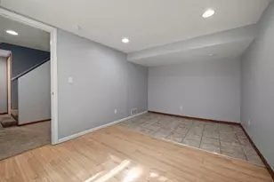 700 Edgar Ave, Saint Paul, MN 55117 - Photo 37