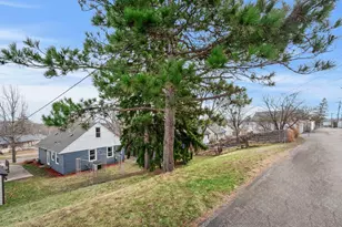 700 Edgar Ave, Saint Paul, MN 55117 - Photo 43