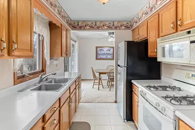 6571 3rd Street Court N, Oakdale, MN 55128 - Photo 9