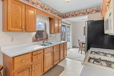 6571 3rd Street Court N, Oakdale, MN 55128 - Photo 11