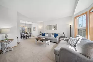 16778 Hudson Cir, Lakeville, MN 55044 - Photo 5