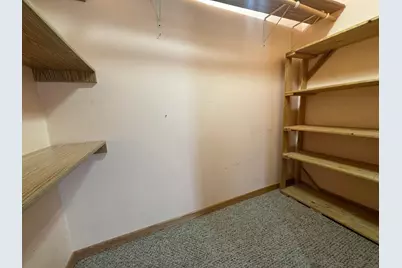 616 W Redwood Street, Marshall, MN 56258 - Photo 13