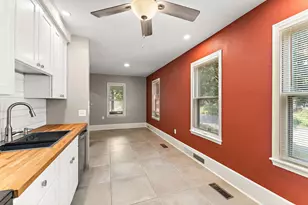1467 Charles Ave, Saint Paul, MN 55104 - Photo 5