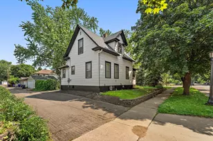 1467 Charles Ave, Saint Paul, MN 55104 - Photo 21